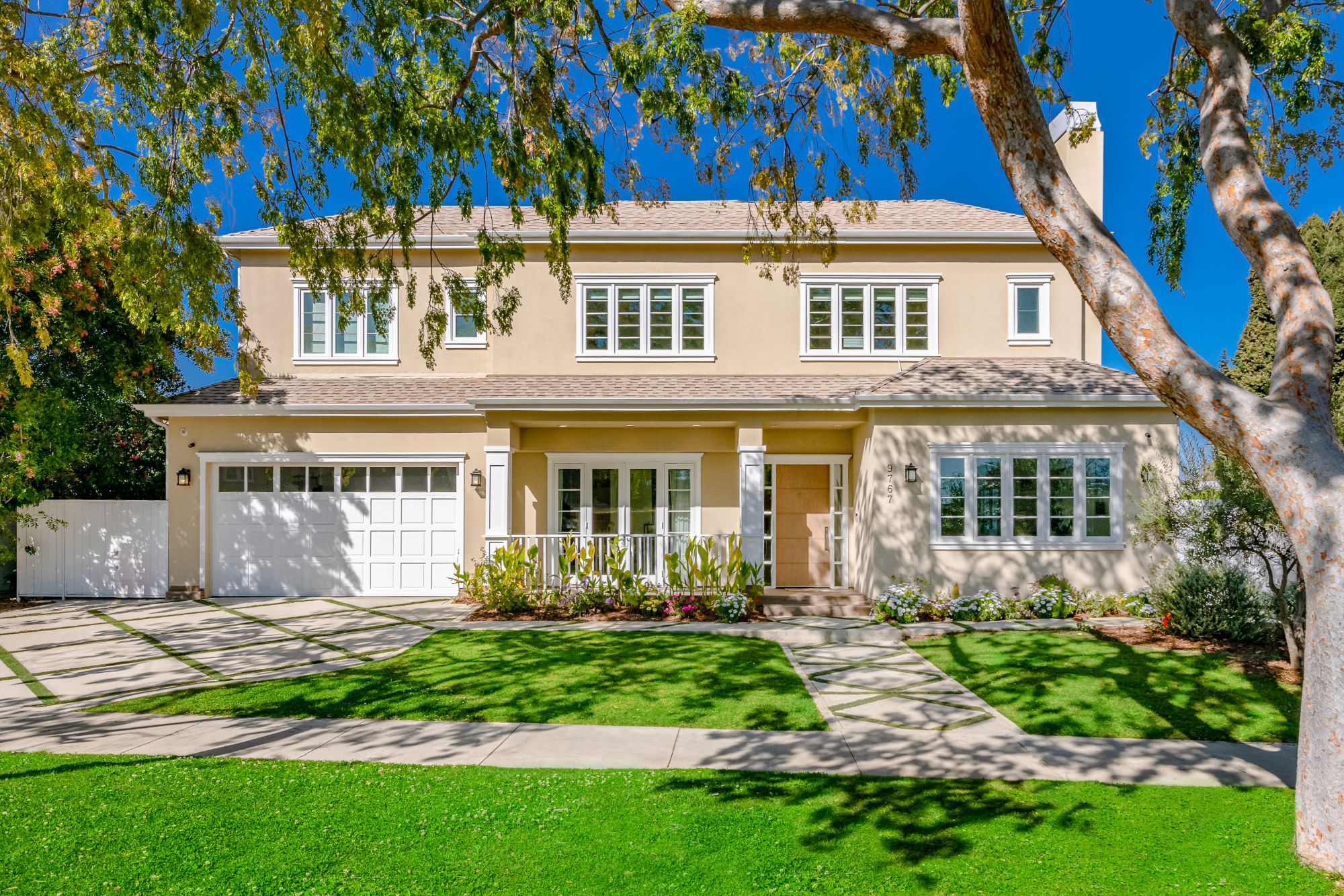 9767 Monte Mar Dr, Los Angeles