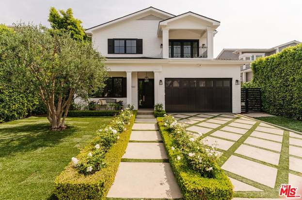 2727 Club Dr, Los Angeles