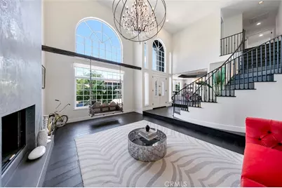 2509 N Apollo Dr, Los Angeles